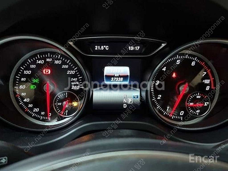 벤츠 GLA 중고 벤츠 GLA클래스 중고 2019년식 37,312km GLA220 수원중고차--8